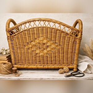Vintage Honey Wicker Magazine Rack – Scalloped Boho Rattan Storage Caddy 17"